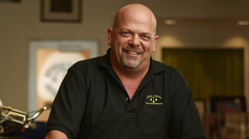 pawnstars_photogallery_4_2016.jpg